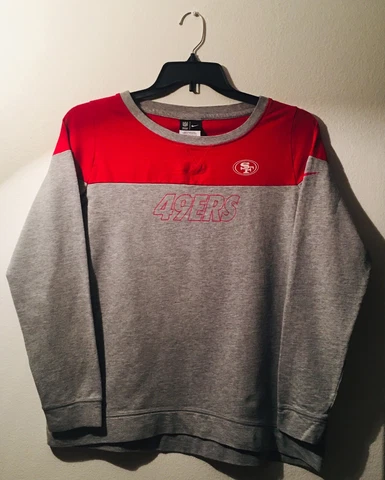San Francisco 49ers Womans Sweater New with  no tag  Size L Cover