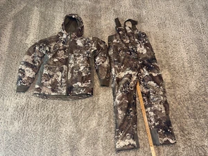 Cabelas/Bass Pro Sz Youth XL Realtree Camo Coat and Matching Insulated Camo Bibs - Picture 1 of 14