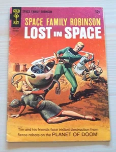 Space Family Robinson Lost in Space #19 - Planet of Doom - Gold Key Comics- 1966 - Picture 1 of 3
