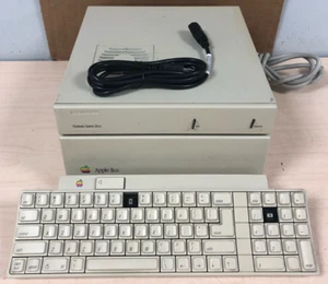 VINTAGE! (1)Apple IIgs System (1) Kensington System Saver IIGS (1) APPLE A9M0330 - Picture 1 of 23