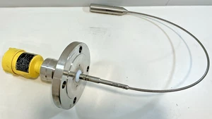 VEGAFLEX 62 - FX62UXAAI1HKNAX RADAR LEVEL SENSOR INSERATION LENGH 39" - NEW - Picture 1 of 8