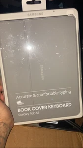 GENUINE Samsung Galaxy Tab S3 9.7" Hard Shell Book Cover Keyboard Case (GRAY) - Picture 1 of 3