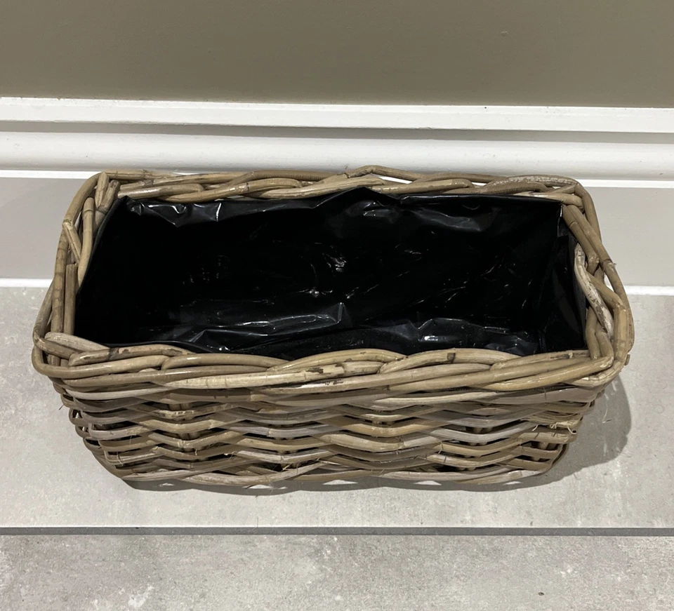 30cm Brown Wicker Flower Basket Plastic Lined Rectangular Window Box Pot - Image 1 of 4