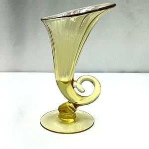 Vintage Cambridge Glass Mandarin Gold Yellow Cornucopia Vase 10-1/4" Tall - Picture 1 of 14