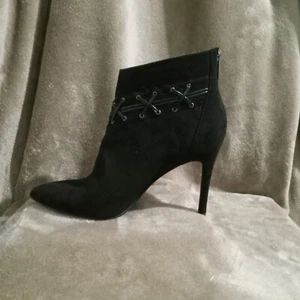 Guess Black Suede High Heel Ankle Boots. Sz. 11 M. - Picture 1 of 8