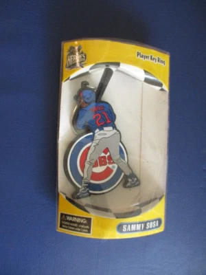 1998 HEROES OF THE LOCKER ROOM ~ SAMMY SOSA ~ CHICAGO CUBS ~ KEYCHAIN KEY RING - Image 1 of 3