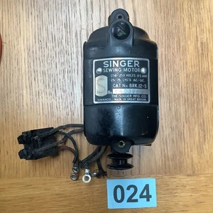 Vintage Black Bakelite Singer 201K Sewing Machine Electric Motor BRK12 -S.. 024 - Picture 1 of 10