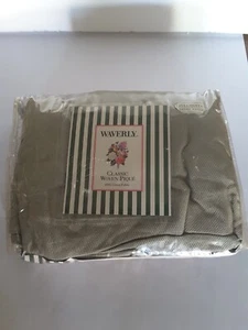 WAVERLY Classic Woven Pique Full / Queen Duvet Cover Sage Green Color NEW - Picture 1 of 7