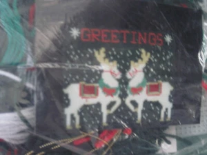 REINDEER Greetings Card Holder - Design Works Plastic Canvas CHRISTMAS - NIP - Picture 1 of 4