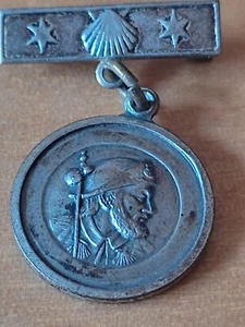 SANTIAGO APOSTOL INSIGNIA MEDALLA ORIGINAL VINTAGE 2 CMS AÑO 1965 - Imagen 1 de 5