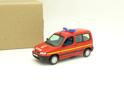 Velocità SB 1/43 - Peugeot Partner 1998 Medico Pompieri - Immagine 1 di 2
