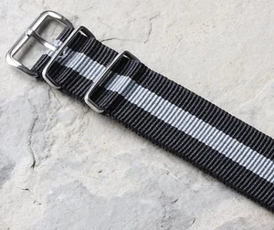 Correa de reloj de nailon deslizante Skunk Bond 20 mm con hebillas de acero inoxidable - Imagen 1 de 5