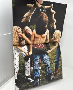 A&F Quarterly issue 26 christmas 2003 Abercrombie and Fitch store catalogue book - Picture 1 of 11