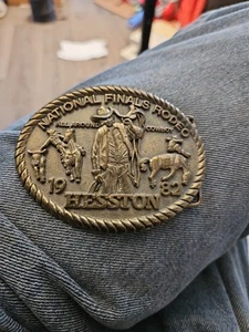 1982 Hesston NFR National Finals Rodeo All Around Cowboy Solid Brass Gürtelschnalle - Bild 1 von 2