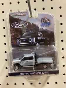 1:64 Greenlight 2020 Ford F-450 Super Duty with flatbed black mirrors CHASER - Picture 1 of 1