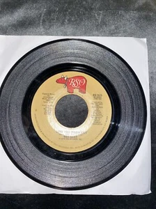 Bee Gees – Love You Inside Out - 7" Vinyl Record From USA - Picture 1 of 5