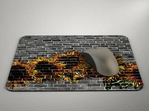 Girasoles / Arte de pared estilo graffiti vintage en una alfombrilla de goma para ratón almohadilla - Imagen 1 de 4