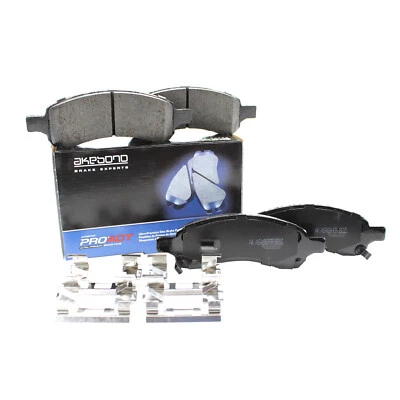 Juego de pastillas de freno de disco cerámicas delanteras Akebono ProACT para Buick Chevrolet GMC Saturn Foto 1 de 4