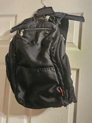 Fisher-Price Kaden Correa Ajustable Bebé Bolsa de Pañales Mochila - Negro Foto 1 de 4