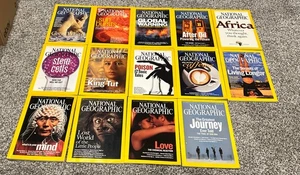 Lot of 14 National Geographic Magazines 2004-2006 Variety - Picture 1 of 1