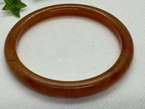 Beautiful Vintage Butterscotch Amber Swirl Marbled Lucite? Bangle Bracelet - Picture 1 of 5