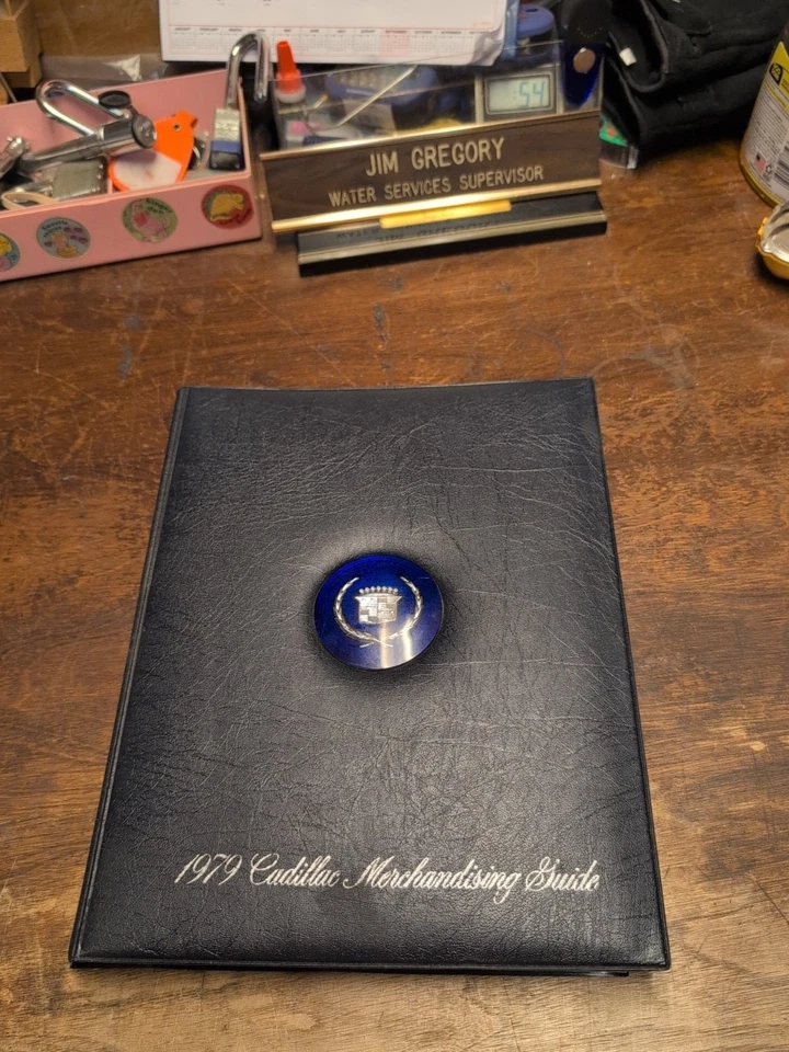 Cadillac Merchandising Guide 1979 concesionario sala de exposición álbum libro de tapicería  Foto 1 de 4