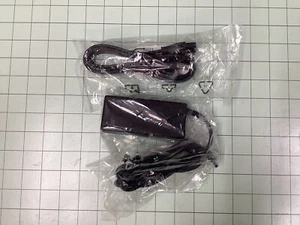 HP 65W AC Adapter Charger With Power Cord 710412-001 - Picture 1 of 5
