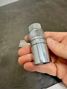 SNAP-ON S9704KA 13/16" 3/8" DRIVE DEEP SPARK PLUG SOCKET, Appears Unused - Picture 1 of 4
