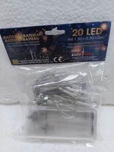 SERIE LUMINOSA A BATTERIE 20 LED LUCE CALDA FISSA CAVO TRASPARENTE 1,5MT - Foto 1 di 2