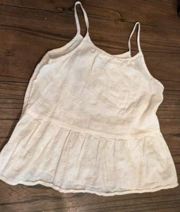 Old Navy Girls Tank Top Size 10/12 White Flower Detail - Picture 1 of 3