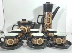 Denby Arabesque Tea & Coffee Set – 6 Cups & Saucers, Coffee Pot, Teapot – 1970s - Bild 1 von 12