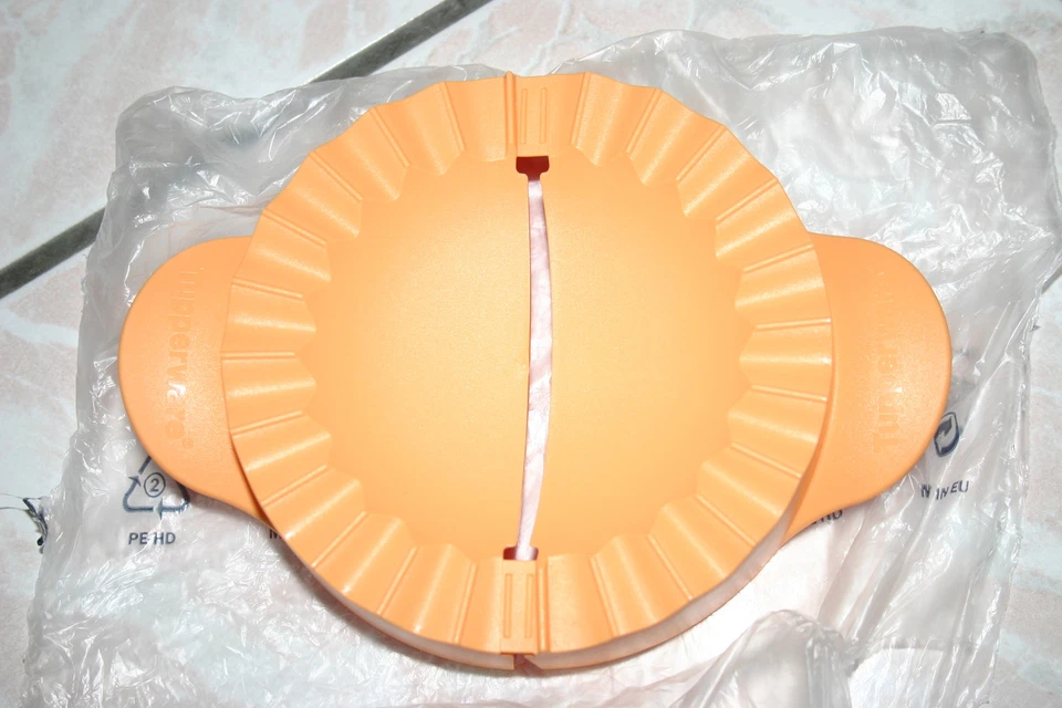 Chausson party tupperware - Photo 1/1