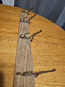 Antike Eisen Kleiderhaken Hutbügel alt viktorianisch x 4 mit Ablage - Bild 1 von 8