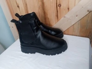 Aldo Women’s Platform Chelsea Chunky Combat Fall Winter Boots Size 8 - Picture 1 of 6