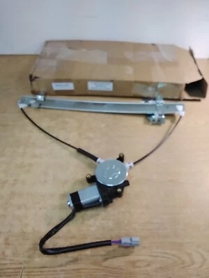 Front Right Power Window Regulator W/ Motor For 2003-2010 Honda Element - Image 1 of 4