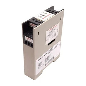 HONEYWELL 060-6881-02 DV-10 TRANSDUCER AMP. INPUT 15-28 VDC, OUTPUT +/- 10VDC - Picture 1 of 8