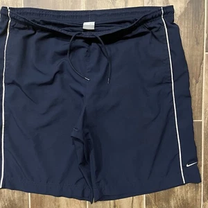 Pantaloncini da bagno vintage primi anni 2000 Nike Sportswear etichetta argento foderati in swoosh - Foto 1 di 8