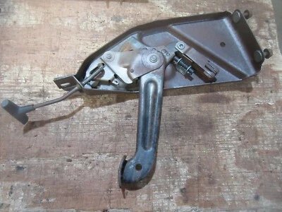 1967 Chevrolet Impala Belair внутренний стояночный тормоз ножная педаль в сборе крепление  - Изображение 1 из 2