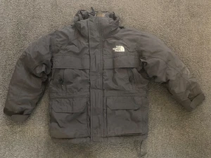 The North Face Giacca Bomber Ragazzo HyVent 550 Taglia XS 6 Bambini Nero $300 - Foto 1 di 9