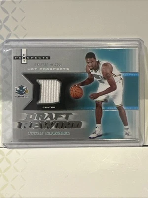 2006-07 Fleer Hot Prospects Draft Rewind Jersey /50 Tyson Chandler #DR-TC - Image 1 of 2