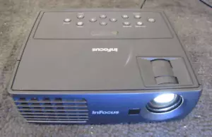 Infocus IN1112A DLP Projector w/ Carrying Case + Remote Control - Picture 1 of 6