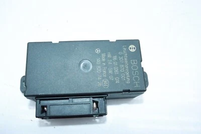 01-04 r170 MERCEDES SLK320 MÓDULO DE CONTROL DE NIVEL DE RANGO DE FAROS DE XENÓN T0334 Foto 1 de 4