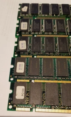 64MB PC100 168-Pin SDRAM DIMM Desktop Memory - See Pictures - Image 1 of 3