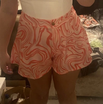 boohoo BRAND NEW WITH TAGS. marble print flippy short - Size 14 - Image 1 of 4