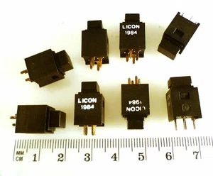 Licon 1984 Switch PCB Mount Pushbutton Switch Black OFF-(ON) 10 Pieces EB6D5-1 - Imagen 1 de 2