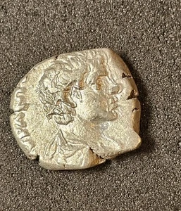 Roman Silver Coin. CARACALLA, AR Denarius. Rome. 1.93g Silver 16mm VF - Picture 1 of 5
