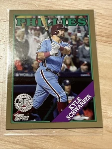 Topps Serie 2 2023 Kyle Schwarber Gold/75 Philadelphia Phillies - Foto 1 di 10