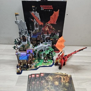 Lego Ideas Dungeons & Dragons 21348 - Picture 1 of 16