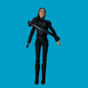 Barbie Hunger Games Mockingjay Part 2 Katniss 2015 Mattel - Picture 1 of 3