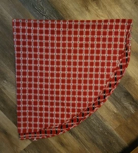 Trends Collection 62" Round Tablecloth Red White Checkered Small Little Green... - Picture 1 of 5